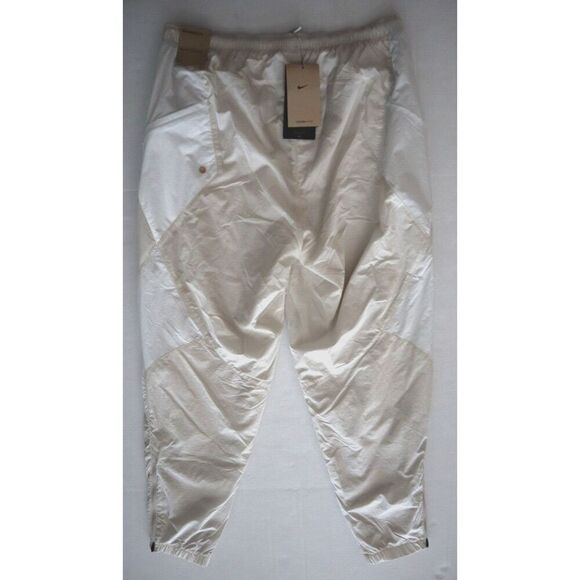 Nike FN2391-104 Men's Sz M Beige/White Therma-Fit Repel Soccer Jogger Pants - Picture 2 of 13